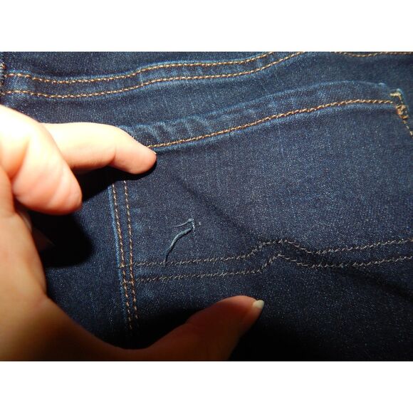 ARIZONA JEAN CO. women's junior's 13 average super skinny denim jean shorts - Picture 12 of 12